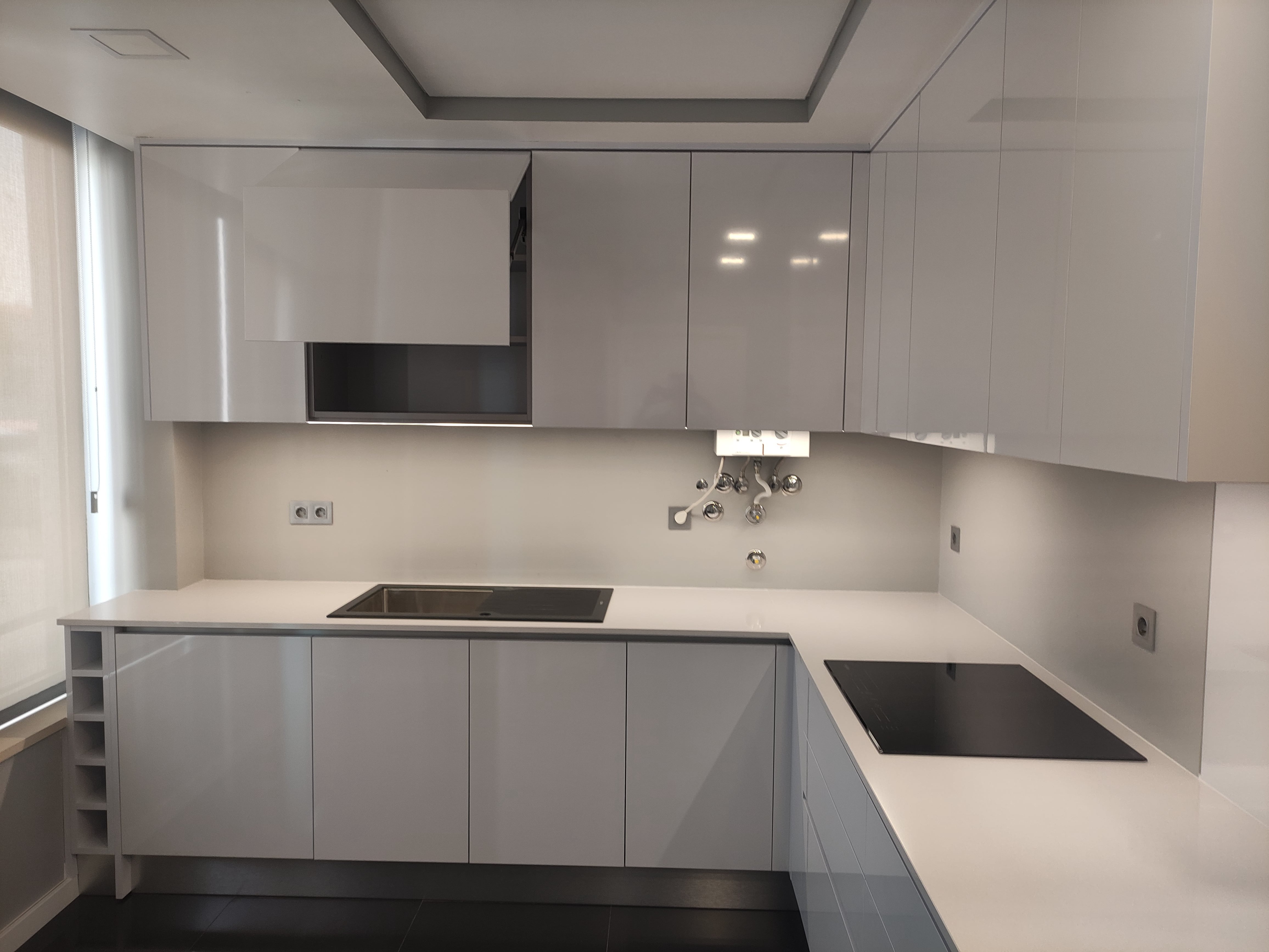 Cozinha Branca com LEDs